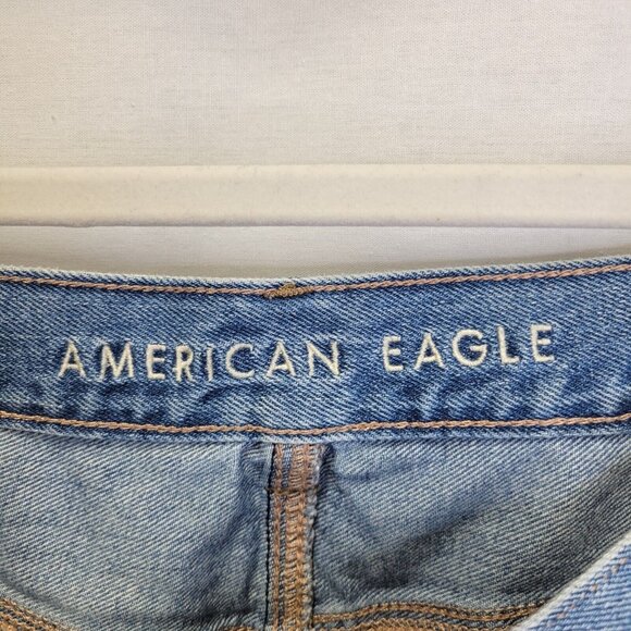 American Eagle Women's Size 6 Jean Shorts Highest Rise Mom Short Pleated - Picture 3 of 5